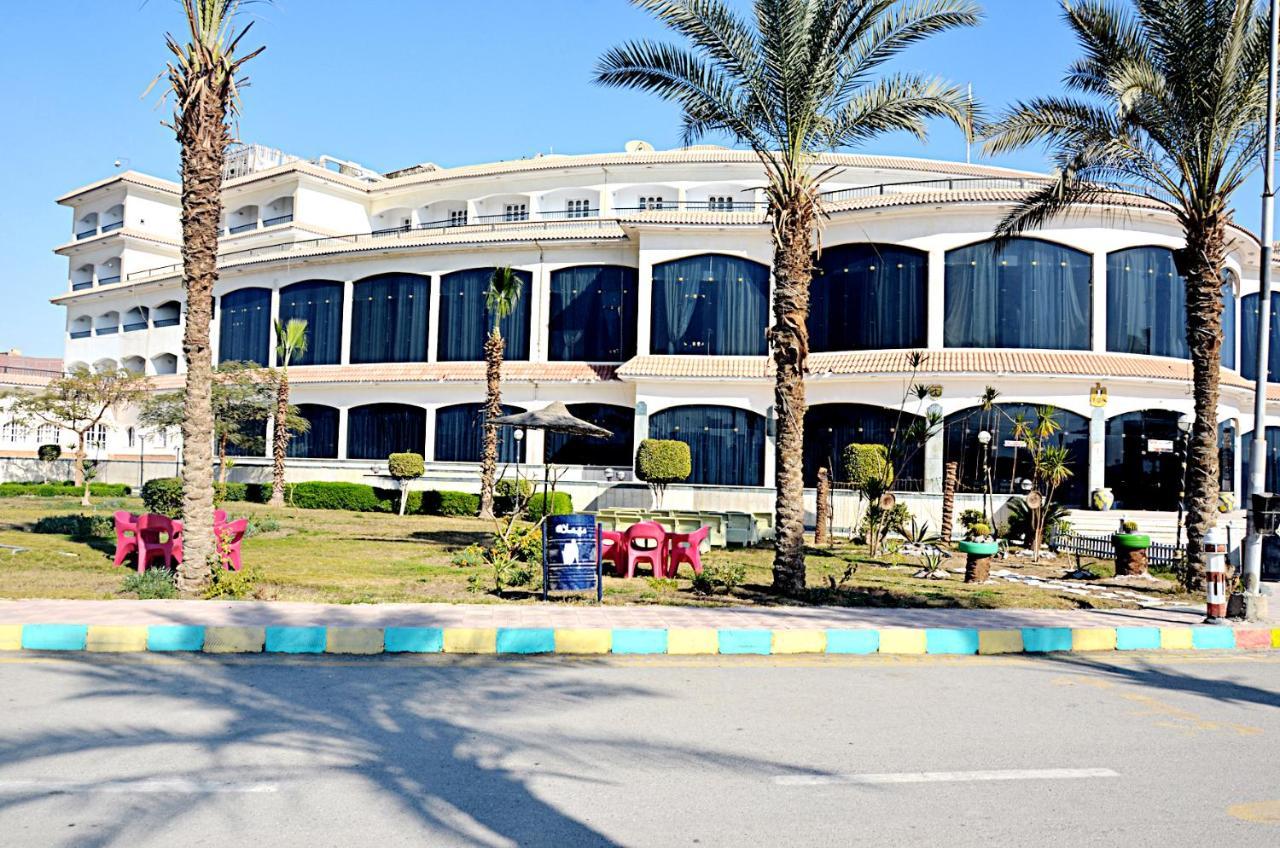 Minya Compound Of The Armed Forces Hotel Al Minya Exterior photo
